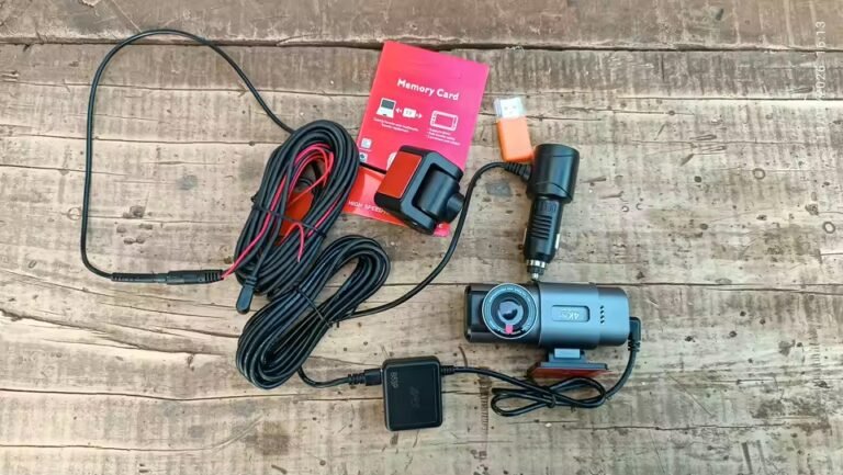 Pack complet avec kit d'alimentation et caméra arrière