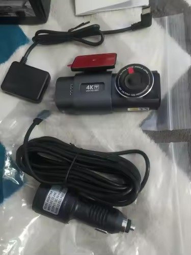 Déballage : dashcam, module GPS et chargeur